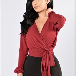 Fashion Nova tie waist top